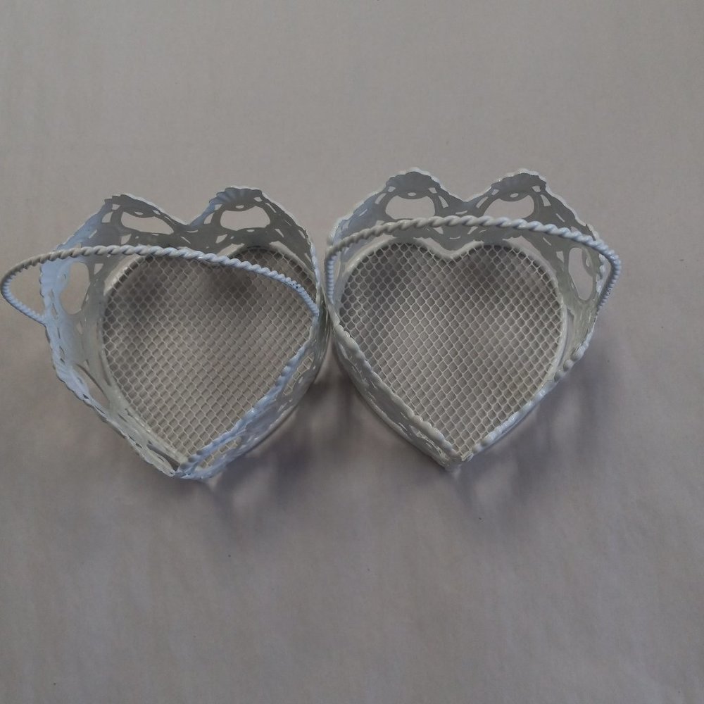 Pair of 2 Mini Heart Shaped Baskets, Valentine's Day Decor
